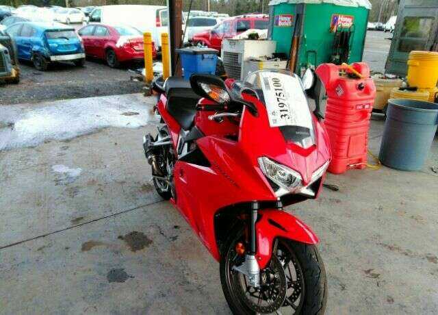 Honda VFR800F (INTERCEPTOR)