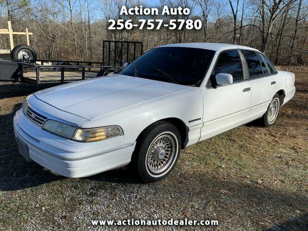 Ford Crown Victoria