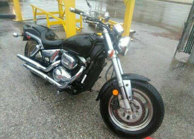 Suzuki VZ800