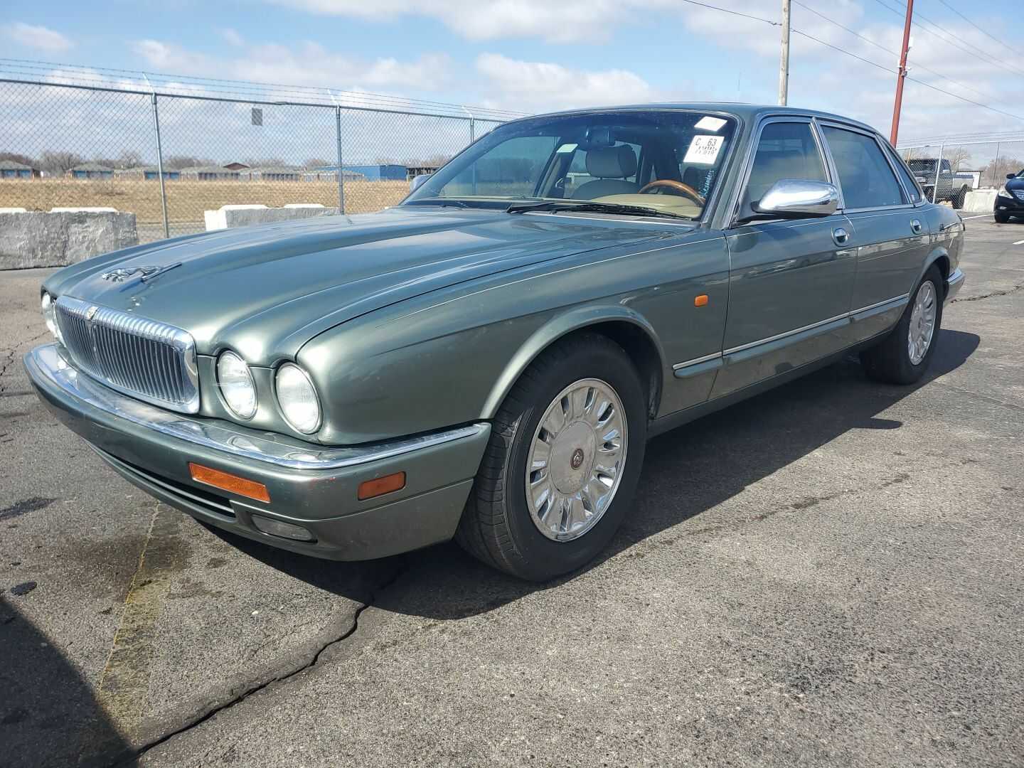Jaguar Vanden Plas