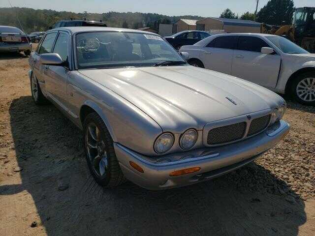 Jaguar XJR
