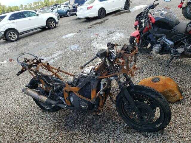 Suzuki GSX600F