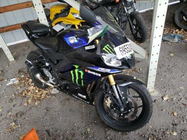 YAMAHA