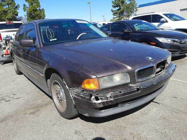BMW 740i