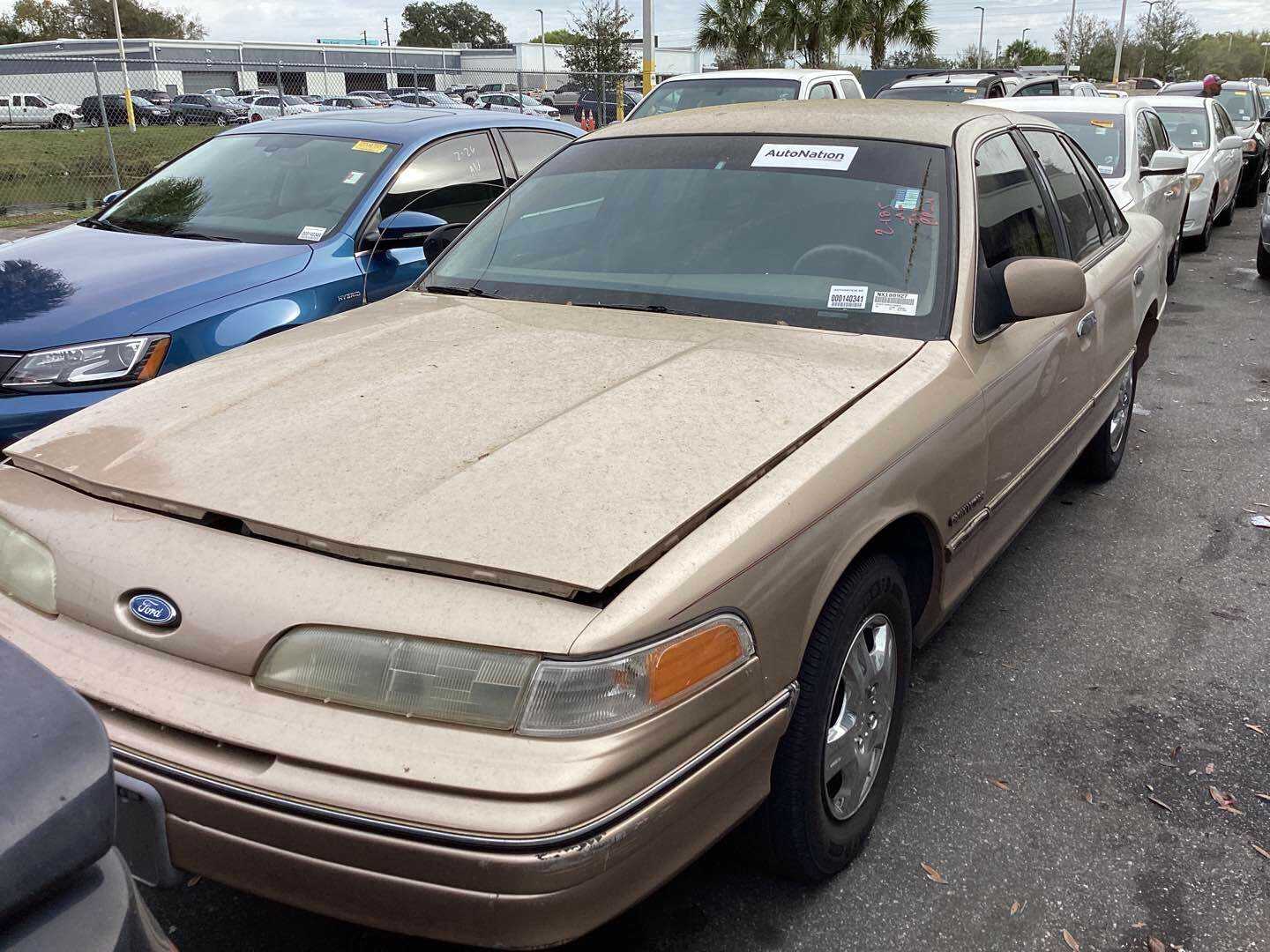 Ford Crown Victoria