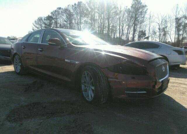 Jaguar XJ