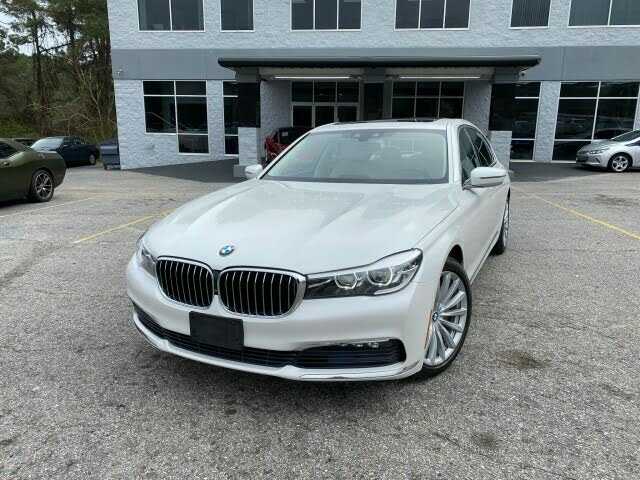 BMW 740i