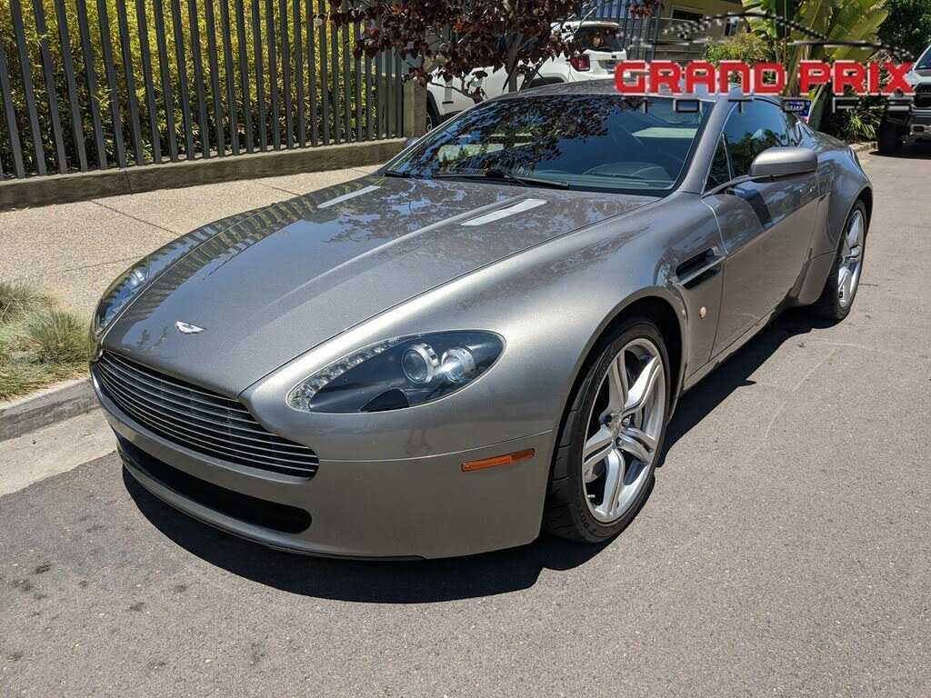 Aston Martin V8 Vantage