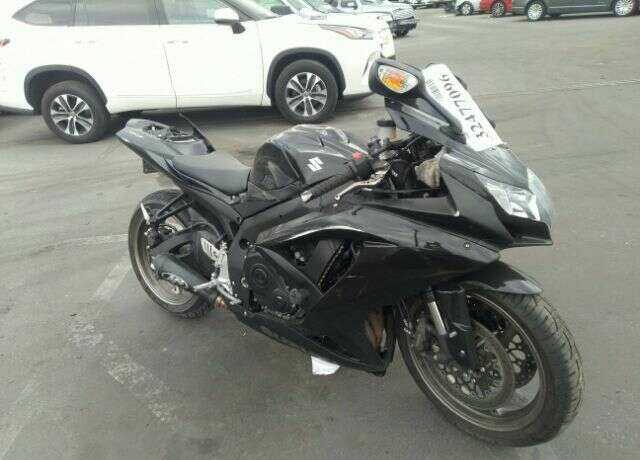 Suzuki GSX-R750