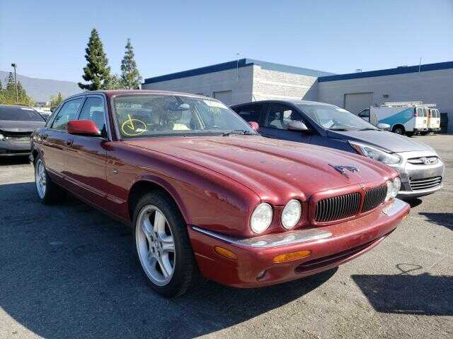 Jaguar XJ
