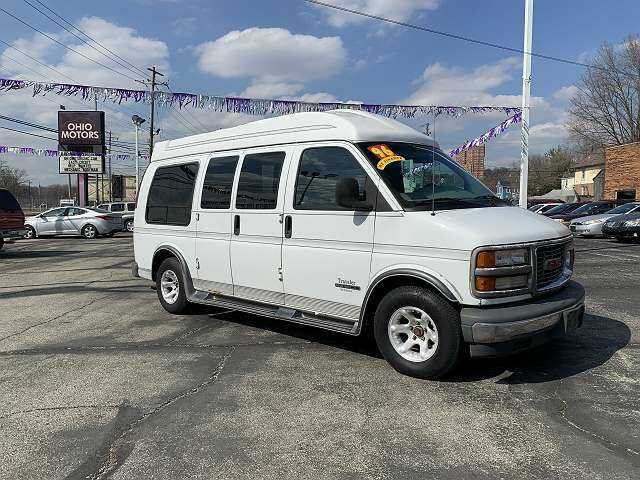 GMC Savana