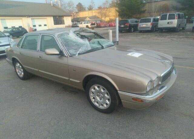Jaguar XJ8