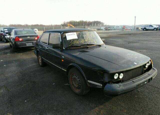 Saab 900