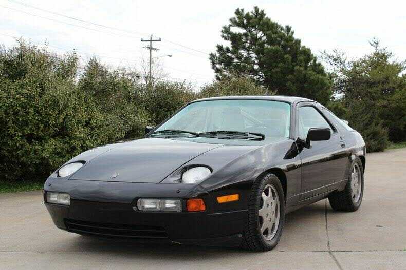 Porsche 928