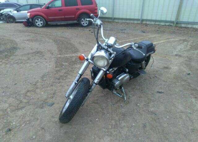Honda VT1100C2 (SHADOW SABRE)