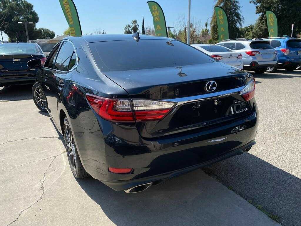 2017 Lexus ES