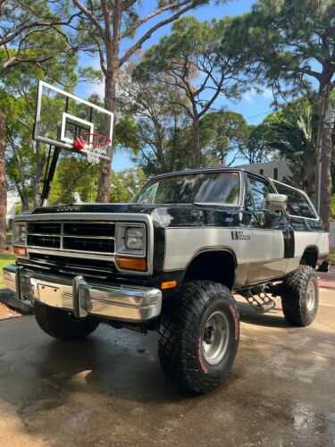 Dodge Ramcharger