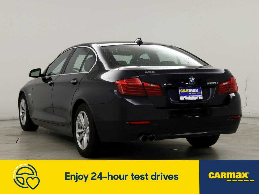 2016 BMW 528i