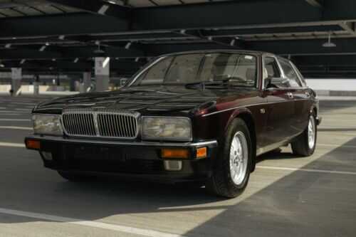 Jaguar Vanden Plas