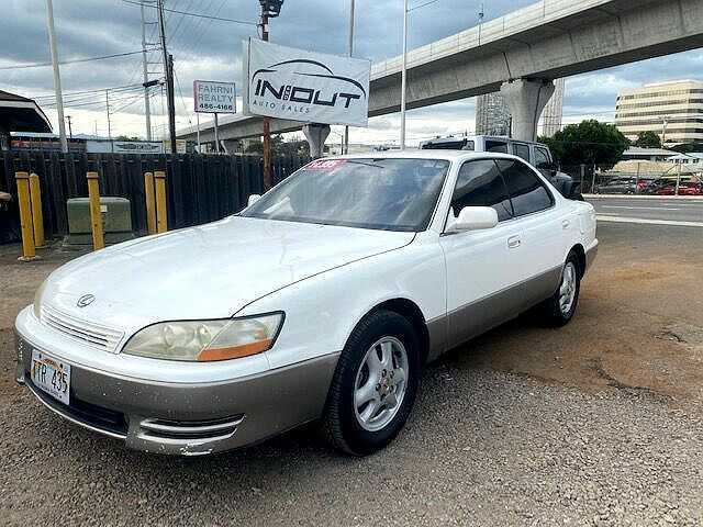 Lexus ES