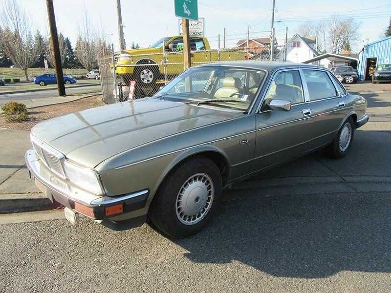 Jaguar Vanden Plas