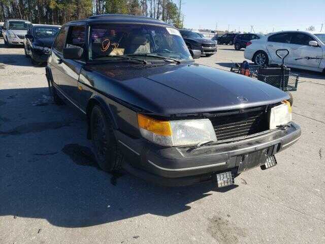 Saab 900