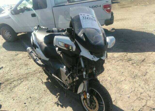 Suzuki AN650