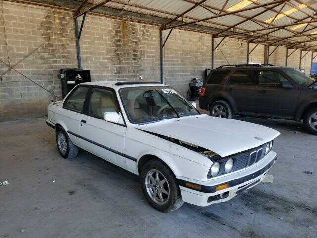 BMW 318iS