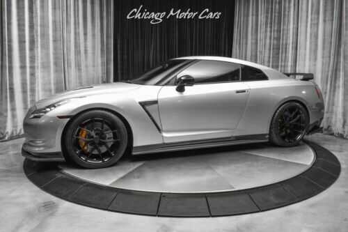 Nissan GT-R
