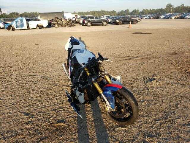 BMW S 1000 RR