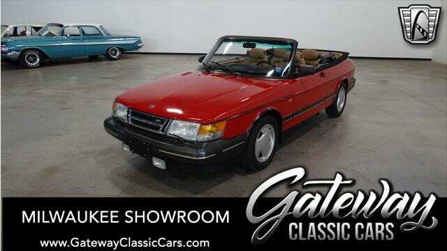 Saab 900