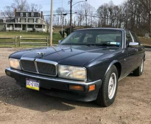 Jaguar XJ6