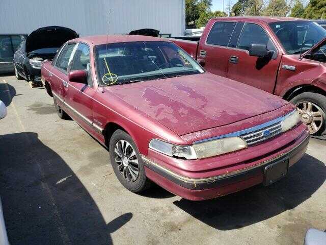 Ford Crown Victoria
