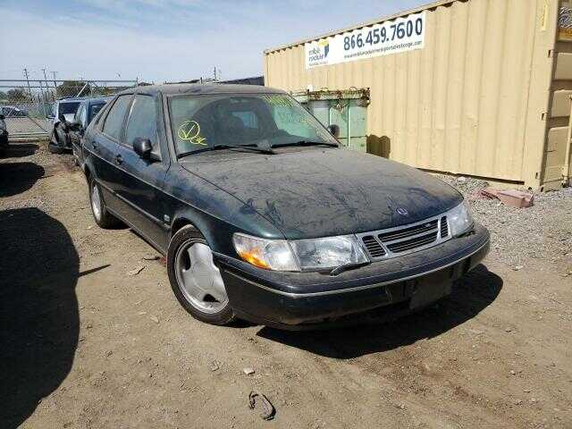 Saab 900