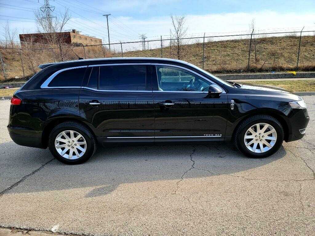 Lincoln MKT