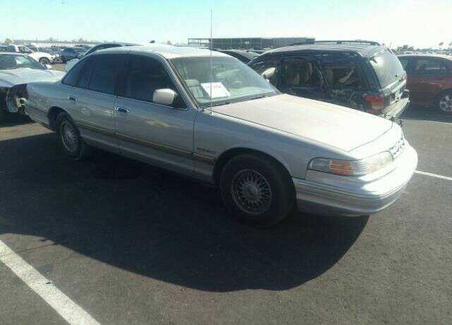 Ford Crown Victoria