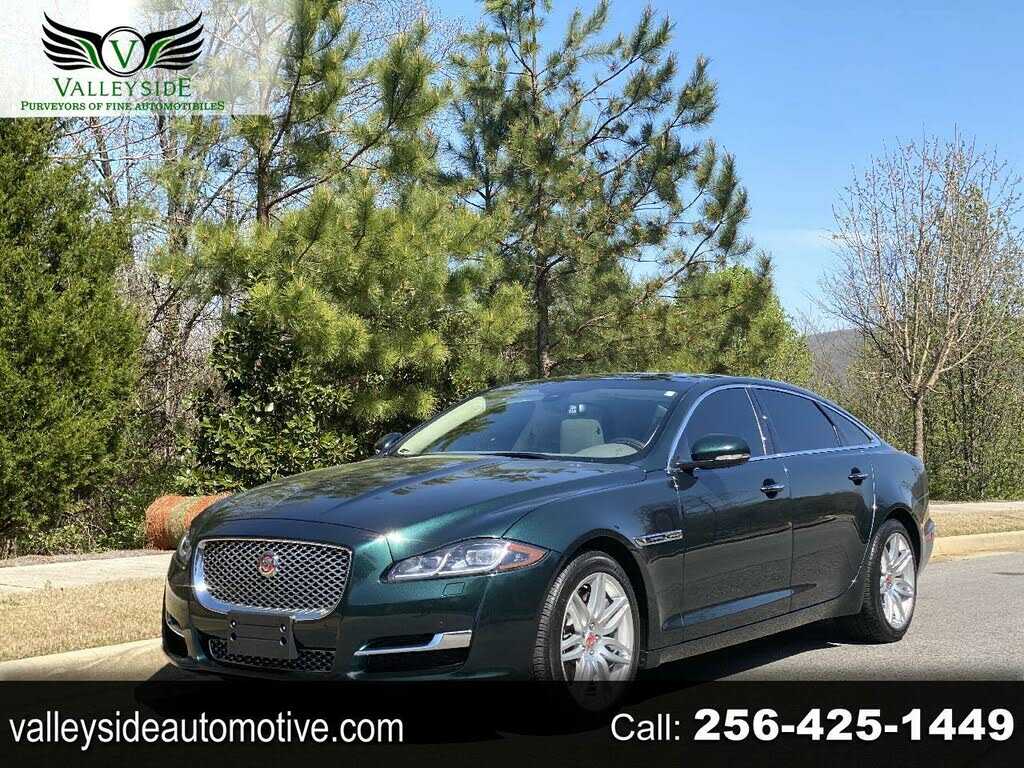 Jaguar XJ