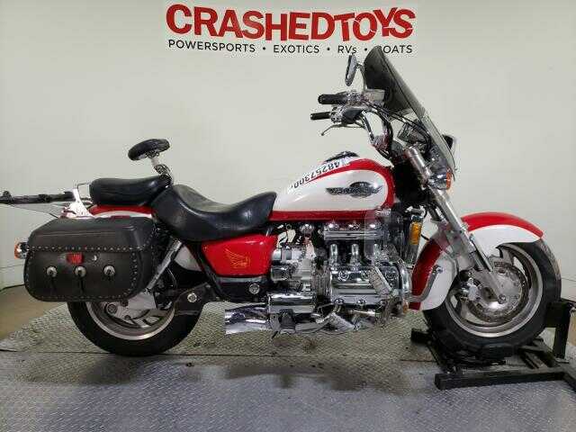 Honda GL1500C (VALKYRIE)