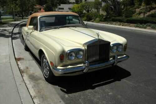 Rolls-Royce Corniche