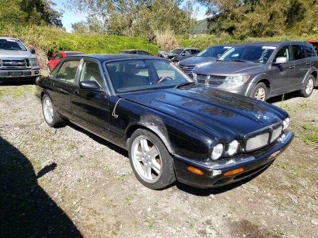 Jaguar XJR