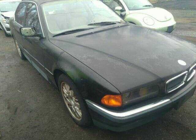 BMW 740i