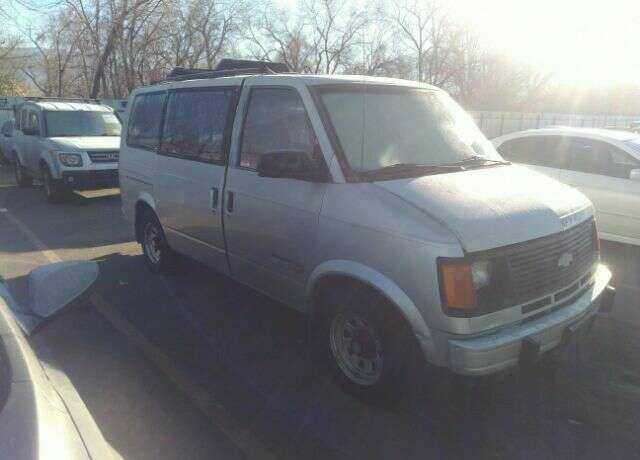 Chevrolet Astro Van