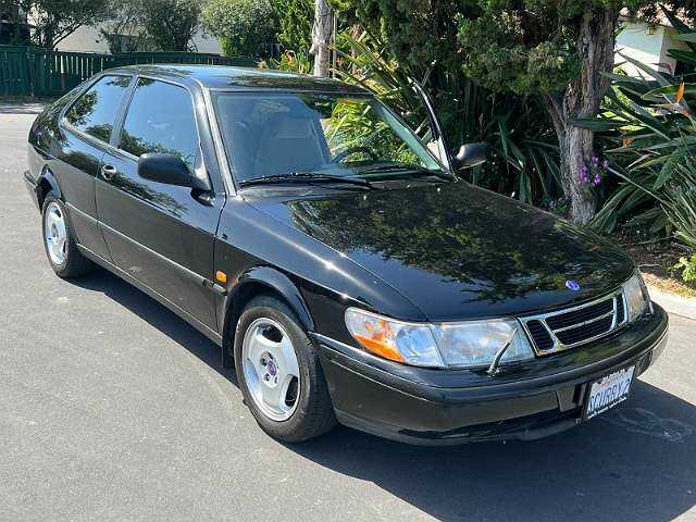 Saab 900