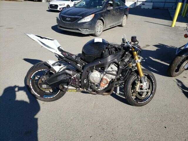 BMW S 1000 RR