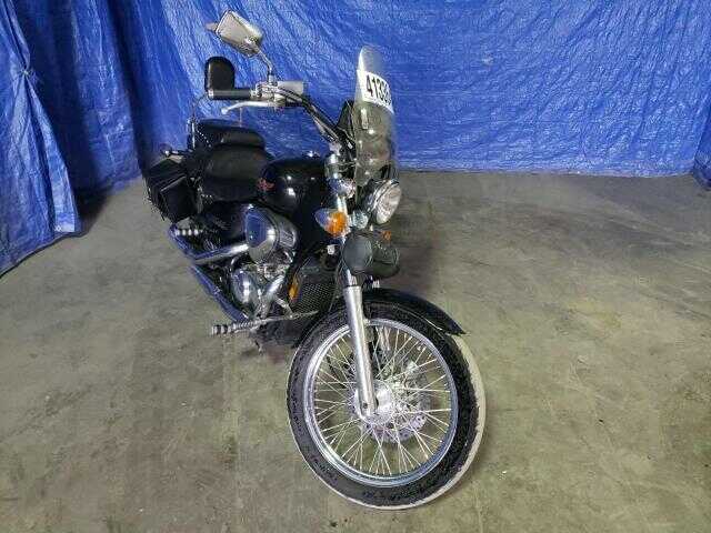 Honda VT600CD (SHADOW VLX DELUXE)