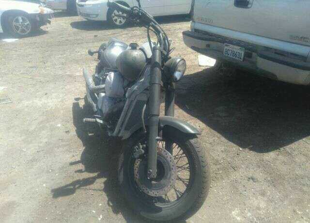 Honda VT750 (Shadow Phantom)