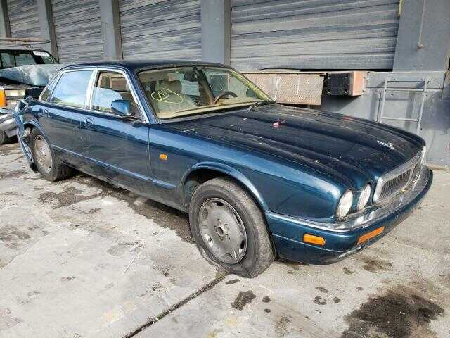 Jaguar XJ6