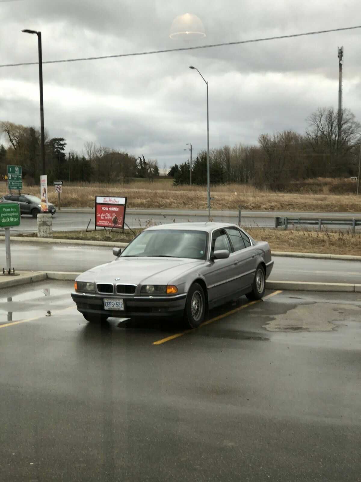 BMW 740i