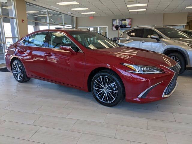 2022 Lexus ES