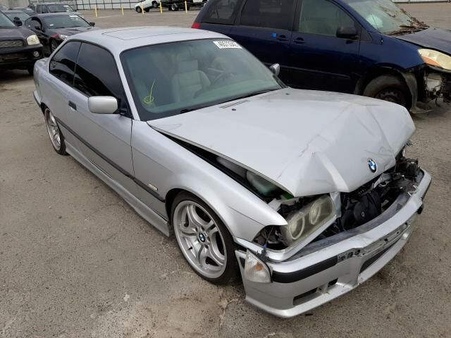 BMW 323is